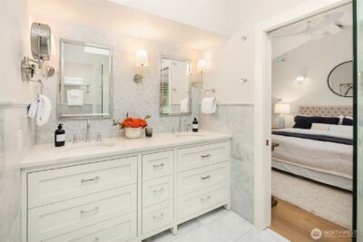 9642 Hilltop Road , Bellevue, WA 98004 - Photo 23