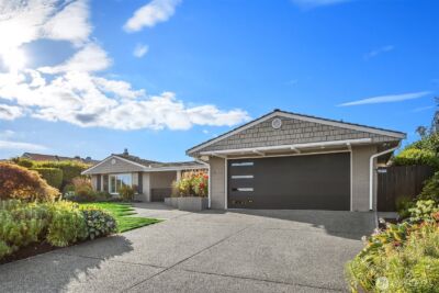9642 Hilltop Road , Bellevue, WA 98004 - Photo 36