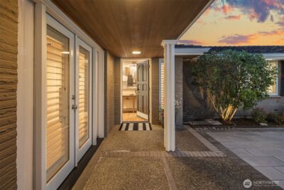 9642 Hilltop Road , Bellevue, WA 98004 - Photo 5