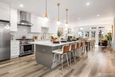 11870 SE 5th Street , Bellevue, WA 98005