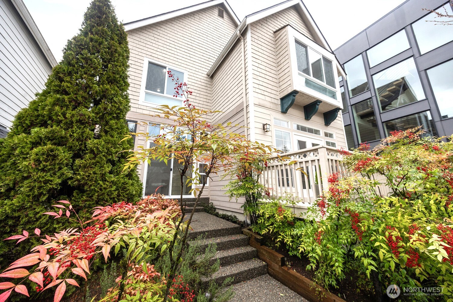 11870 SE 5th Street , Bellevue, WA 98005