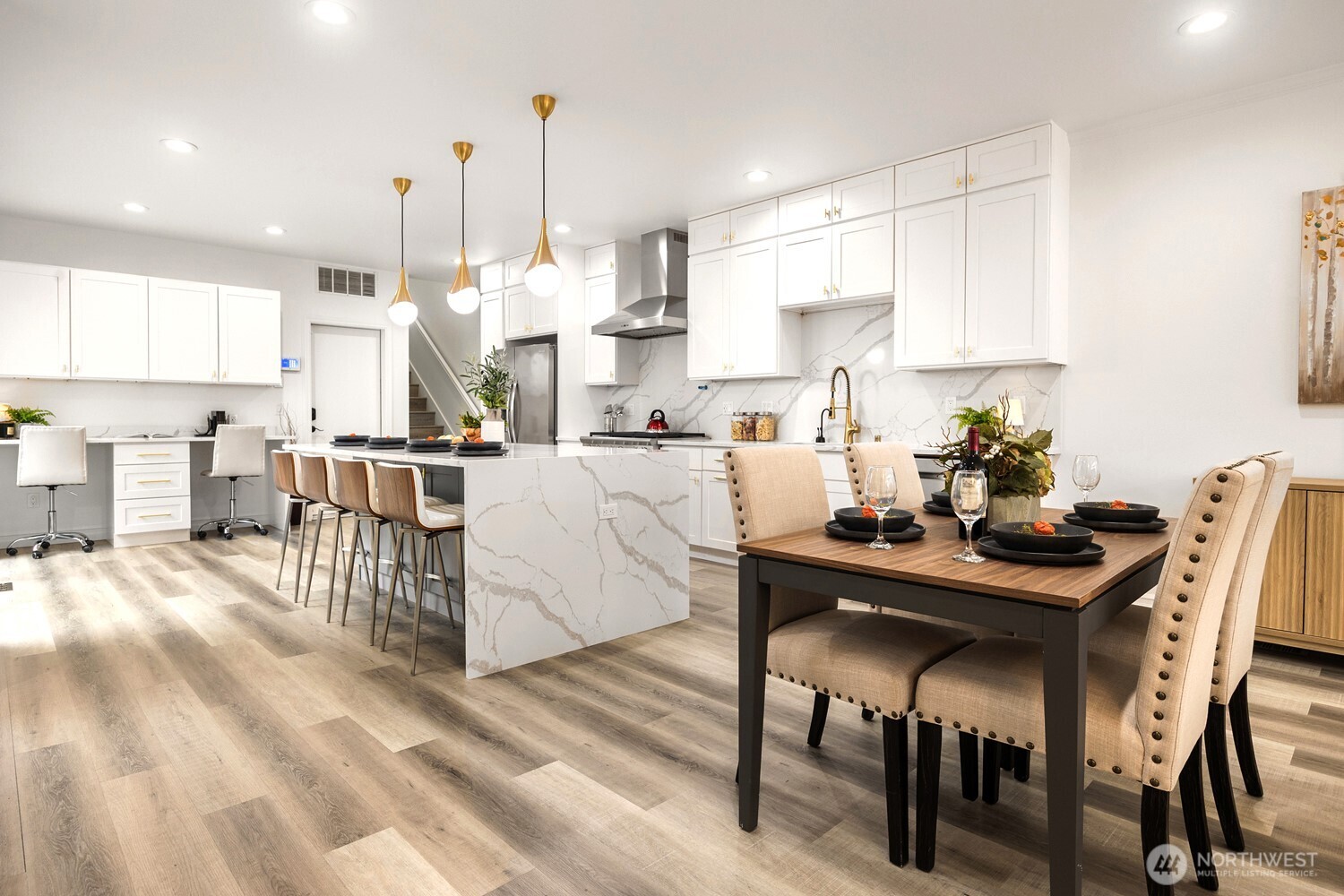 11870 SE 5th Street , Bellevue, WA 98005