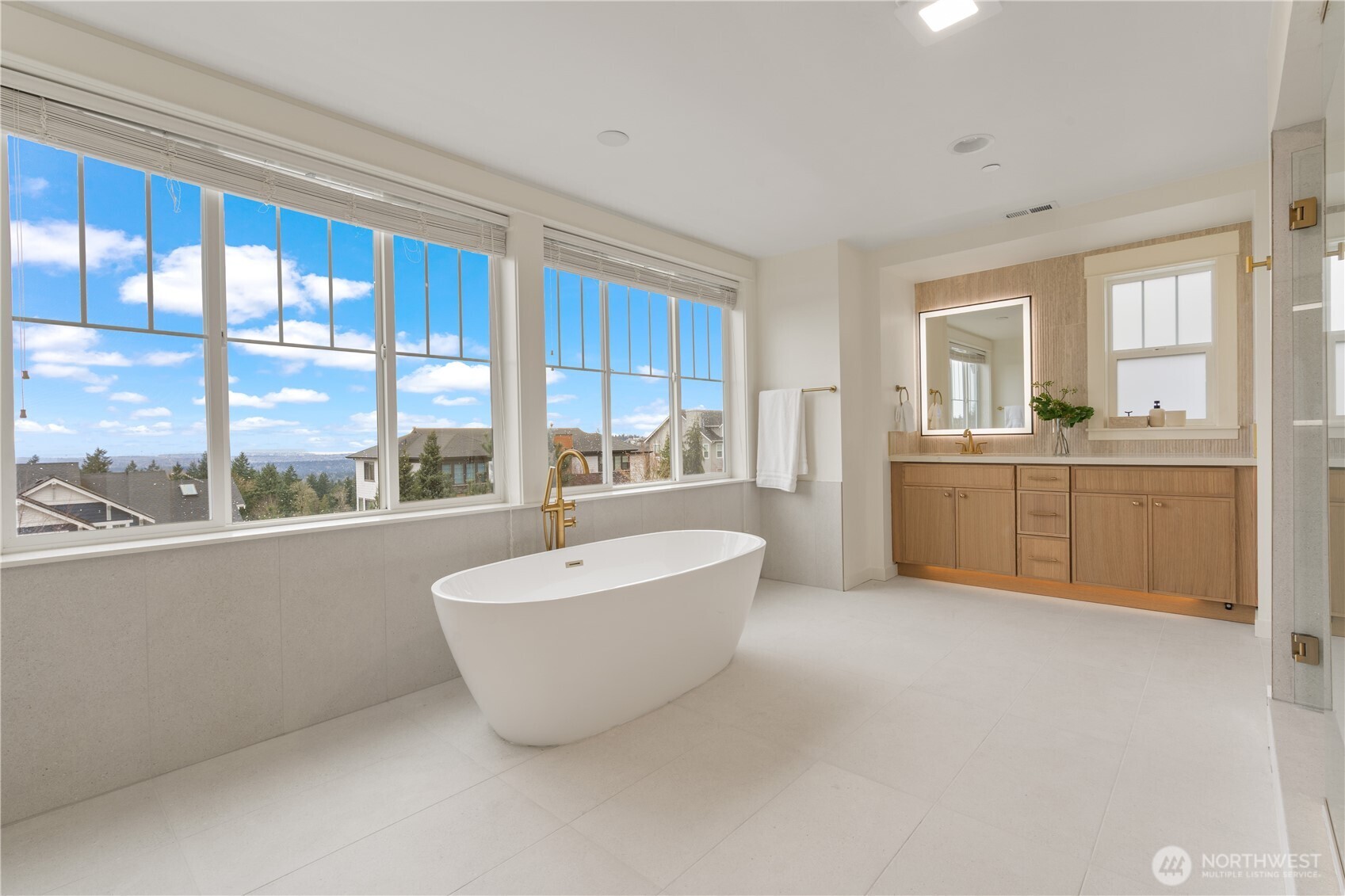 7188 169th Ave SE, Bellevue, WA 98006