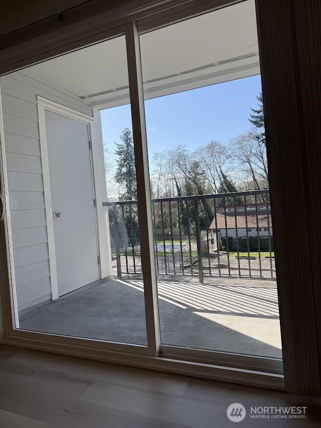 2411 S 248th Street #D24, Kent, WA 98032