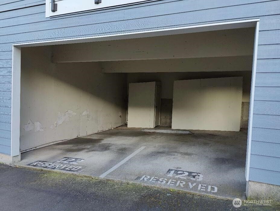 2411 S 248th Street #D24, Kent, WA 98032