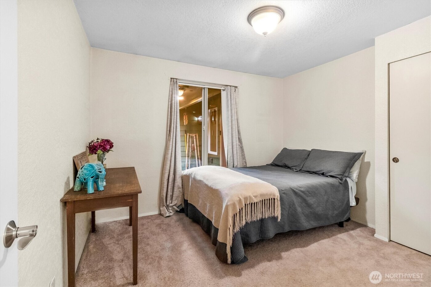 5511 104th Avenue NE, Kirkland, WA 98033-7408