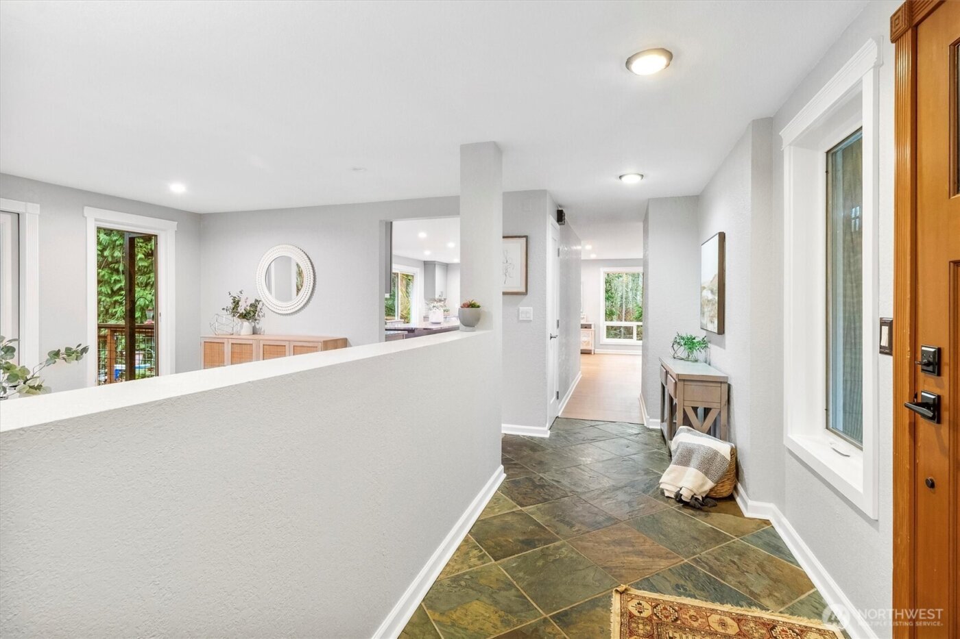 5511 104th Avenue NE, Kirkland, WA 98033-7408