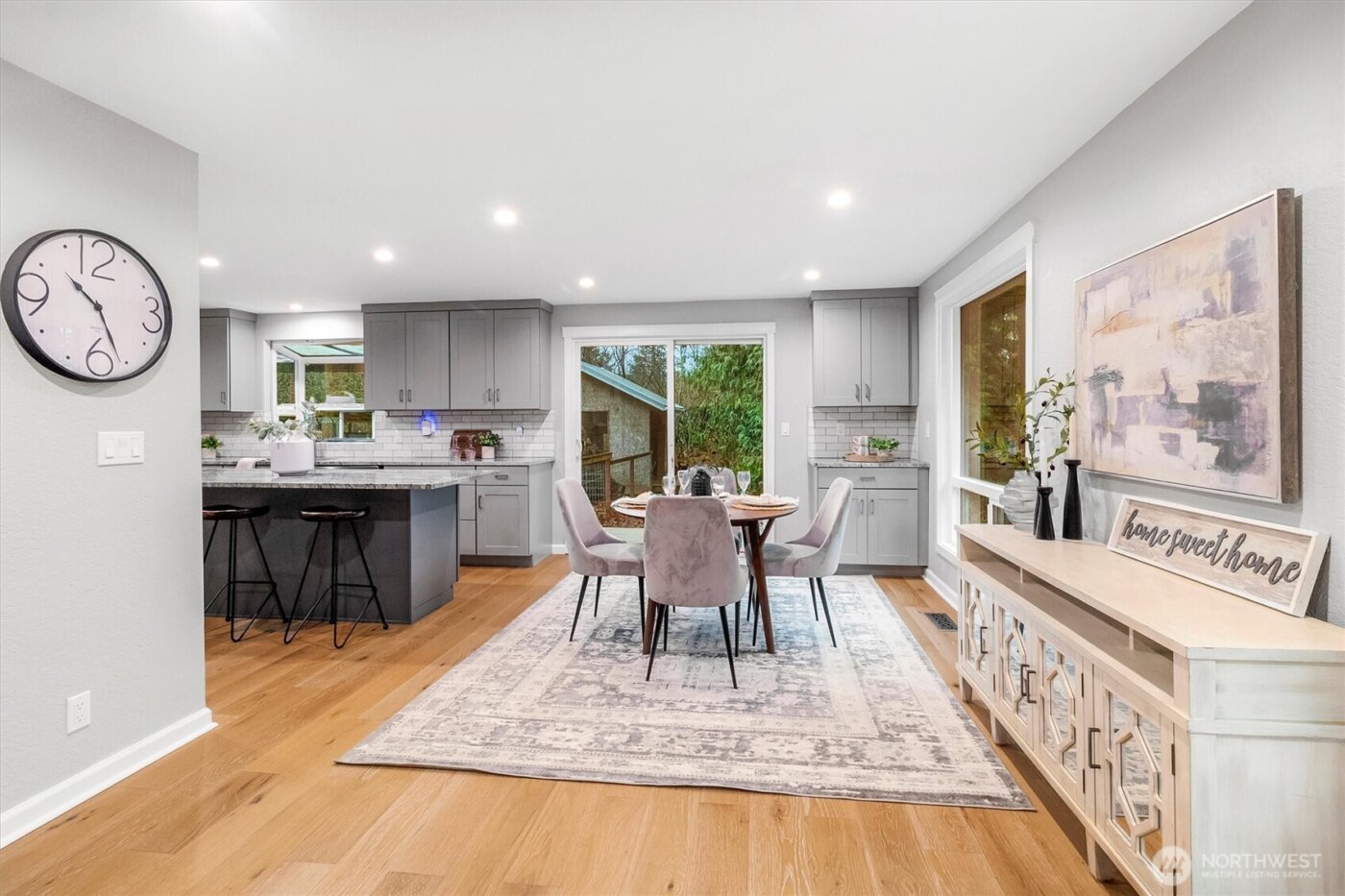 5511 104th Avenue NE, Kirkland, WA 98033-7408