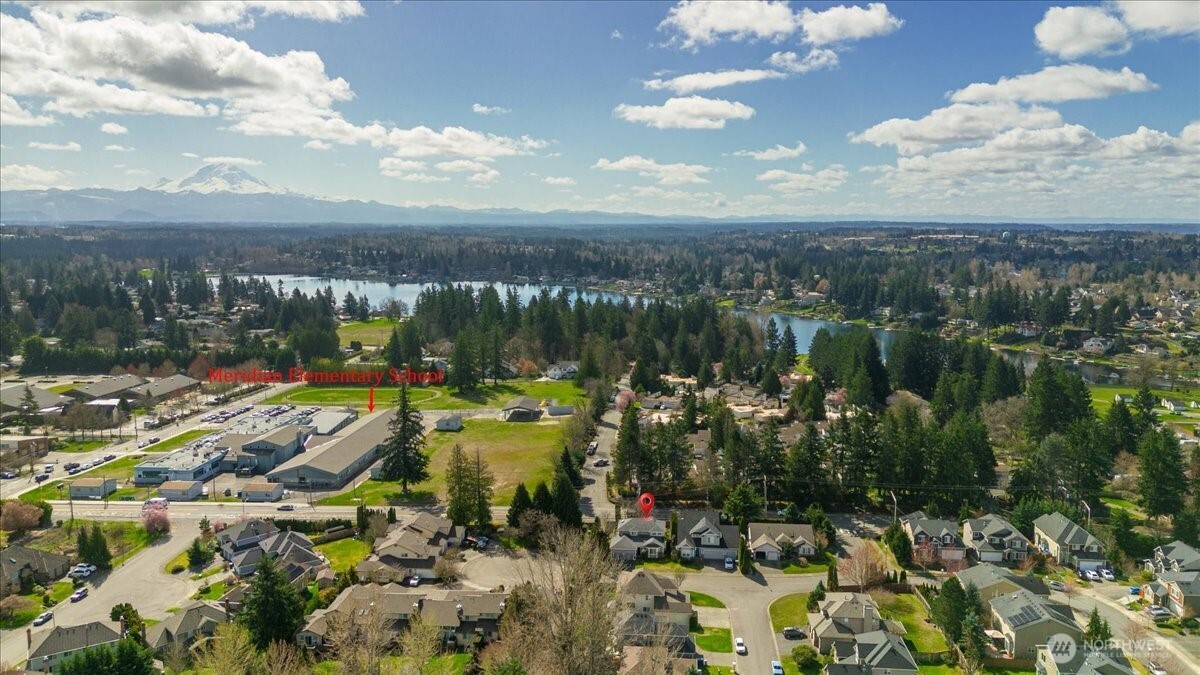 13721 SE 255th Place , Kent, WA 98042-6601