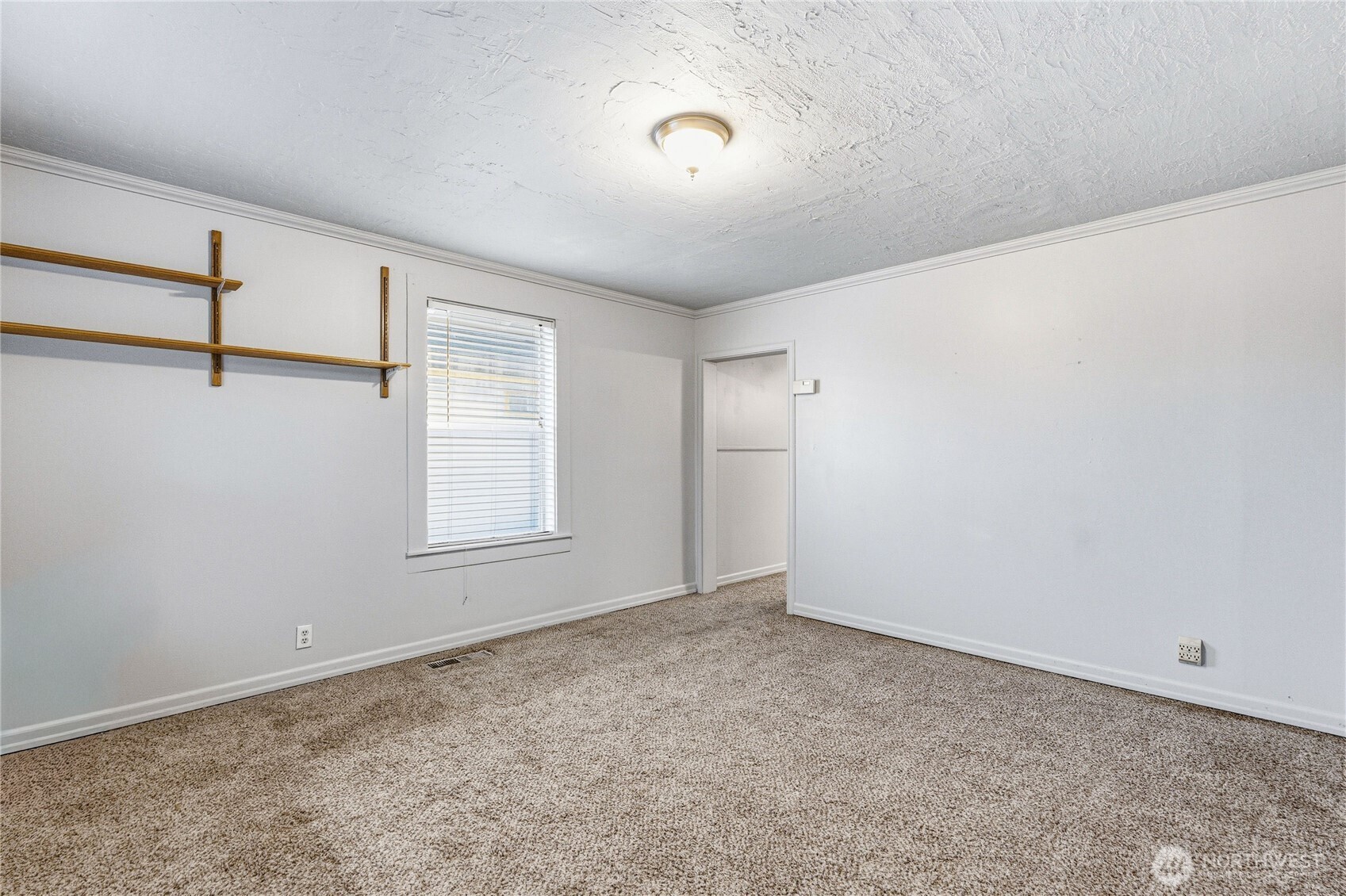 8434 34th Avenue S, Seattle, WA 98118