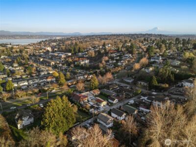 8434 34th Avenue S, Seattle, WA 98118 - Photo 24