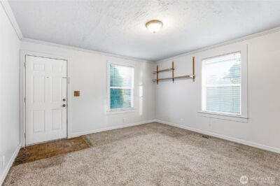 8434 34th Avenue S, Seattle, WA 98118 - Photo 5