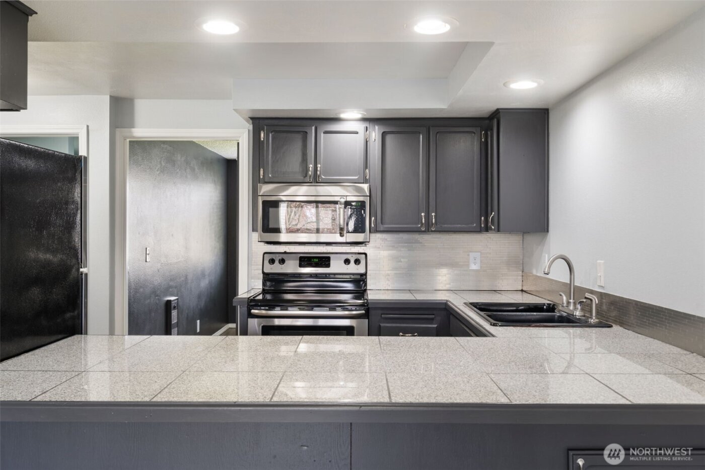 6904 NE 43rd Street #F, Vancouver, WA 98661