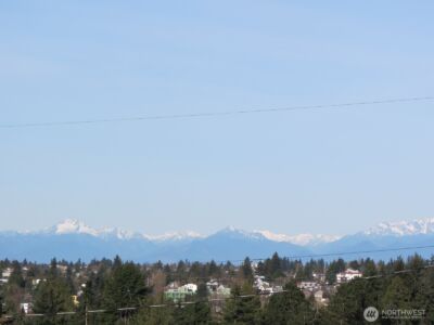 8218 2nd Avenue NE ##B, Seattle, WA 98115 - Photo 2