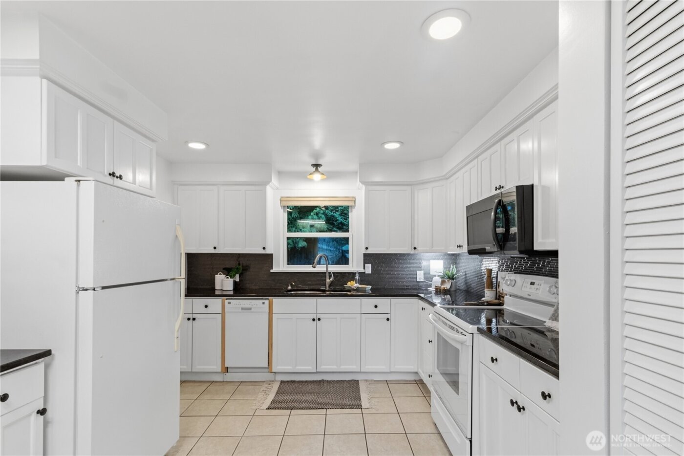 13054 30th Avenue NE, Seattle, WA 98125