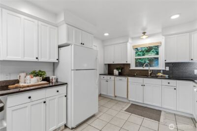 13054 30th Avenue NE, Seattle, WA 98125 - Photo 9