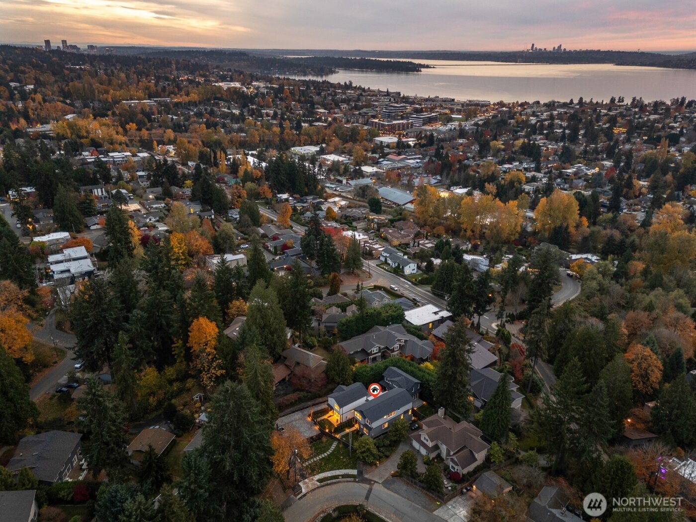 11217 NE 95th Street #B, Kirkland, WA 98033