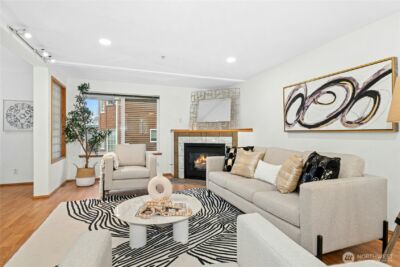 726 N 94th Street #B, Seattle, WA 98103-3145