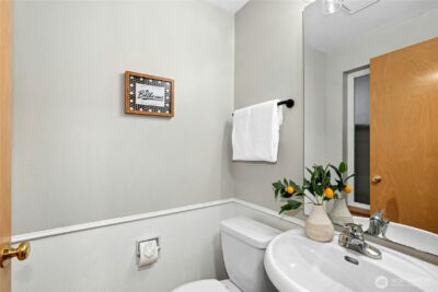 726 N 94th Street #B, Seattle, WA 98103-3145 - Photo 12