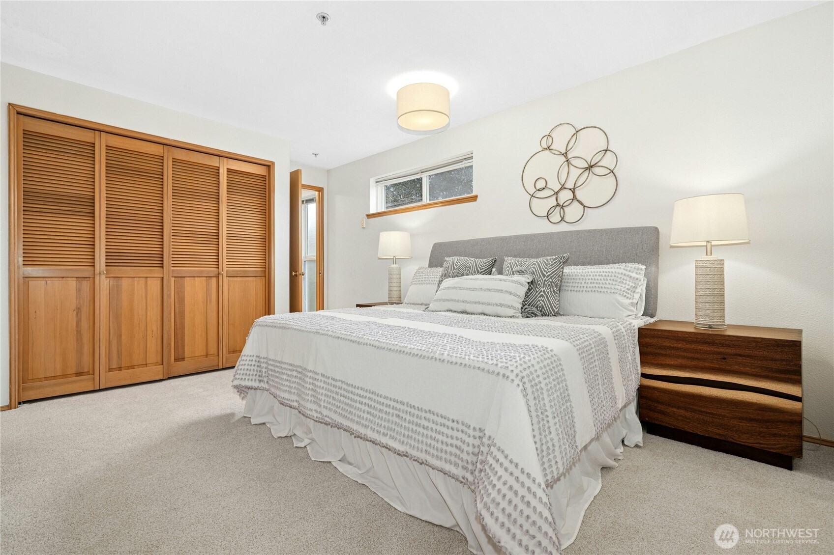 726 N 94th Street #B, Seattle, WA 98103-3145