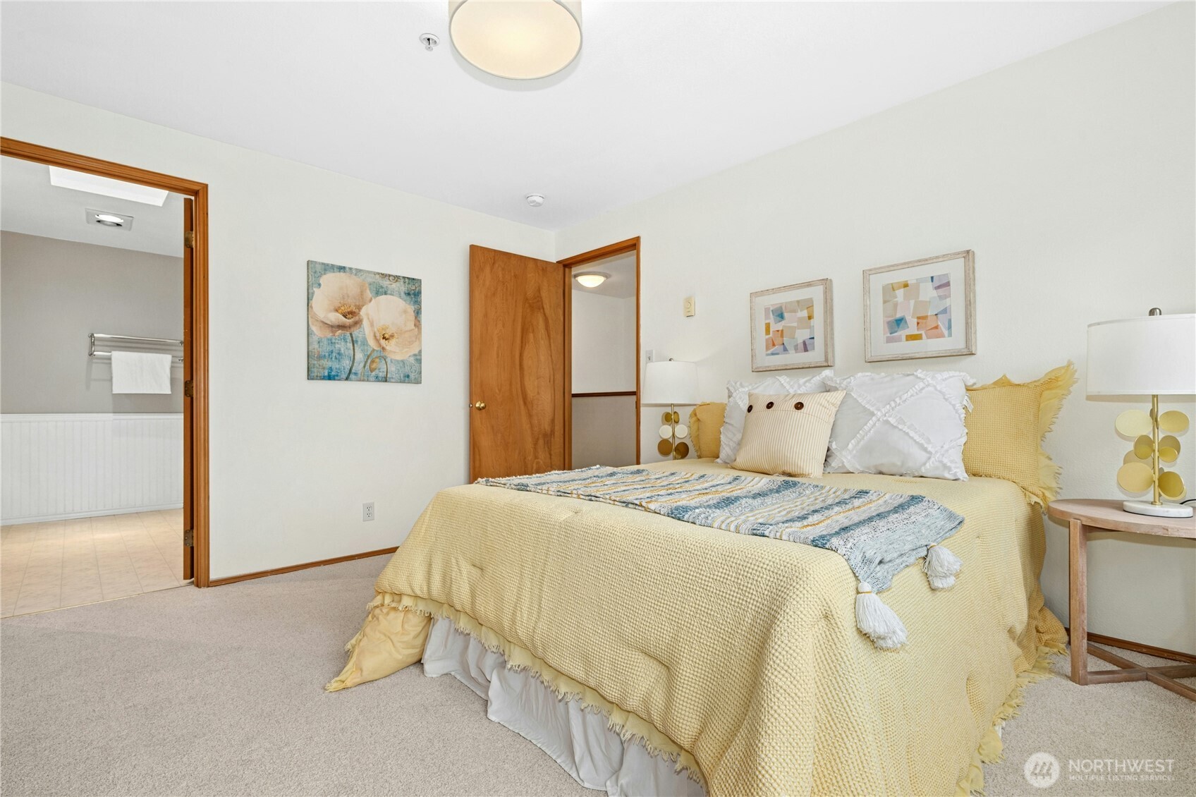 726 N 94th Street #B, Seattle, WA 98103-3145