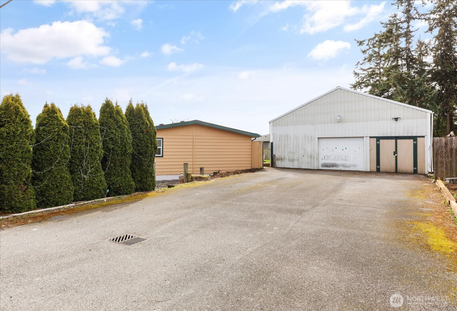 801 Walker Avenue , Oak Harbor, WA 98277