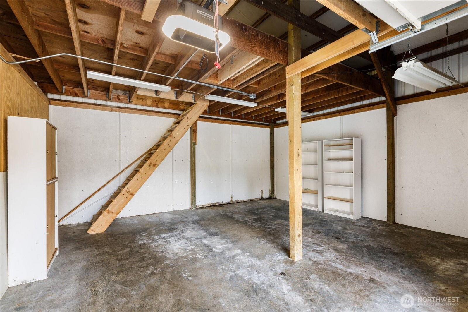 801 Walker Avenue , Oak Harbor, WA 98277