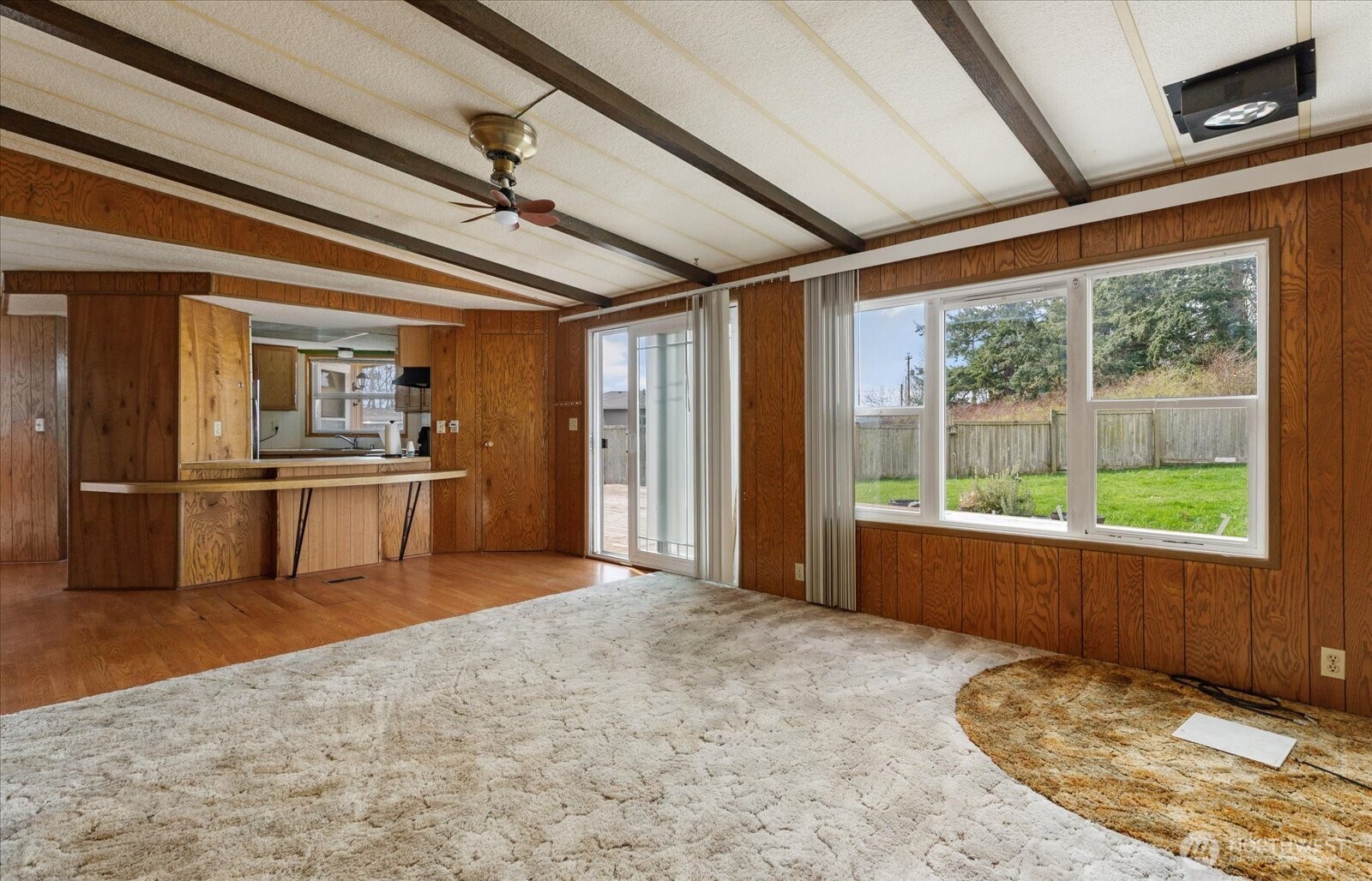 801 Walker Avenue , Oak Harbor, WA 98277