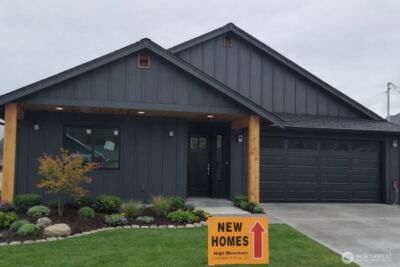 1172 Darrington Street , Darrington, WA 98241