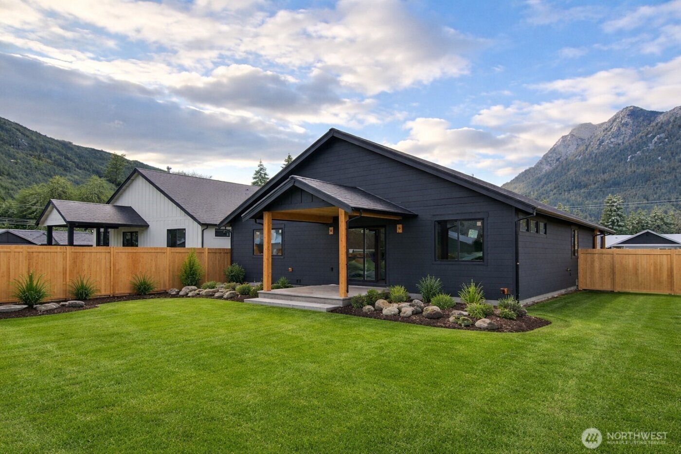 1172 Darrington Street , Darrington, WA 98241