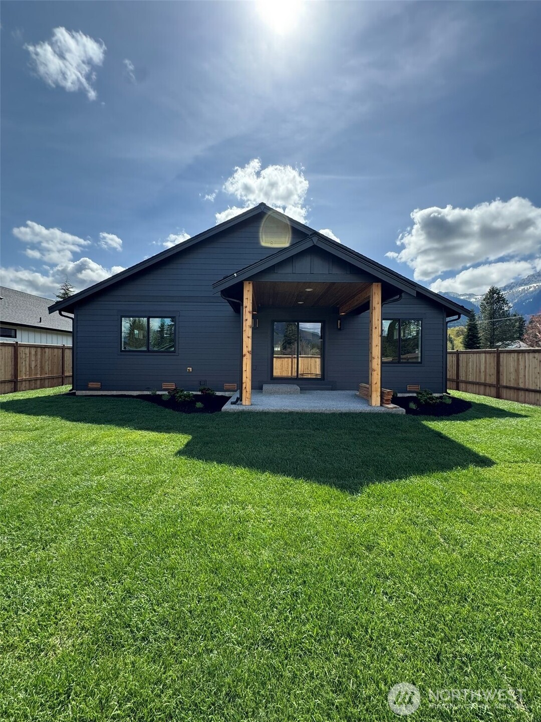 1172 Darrington Street , Darrington, WA 98241