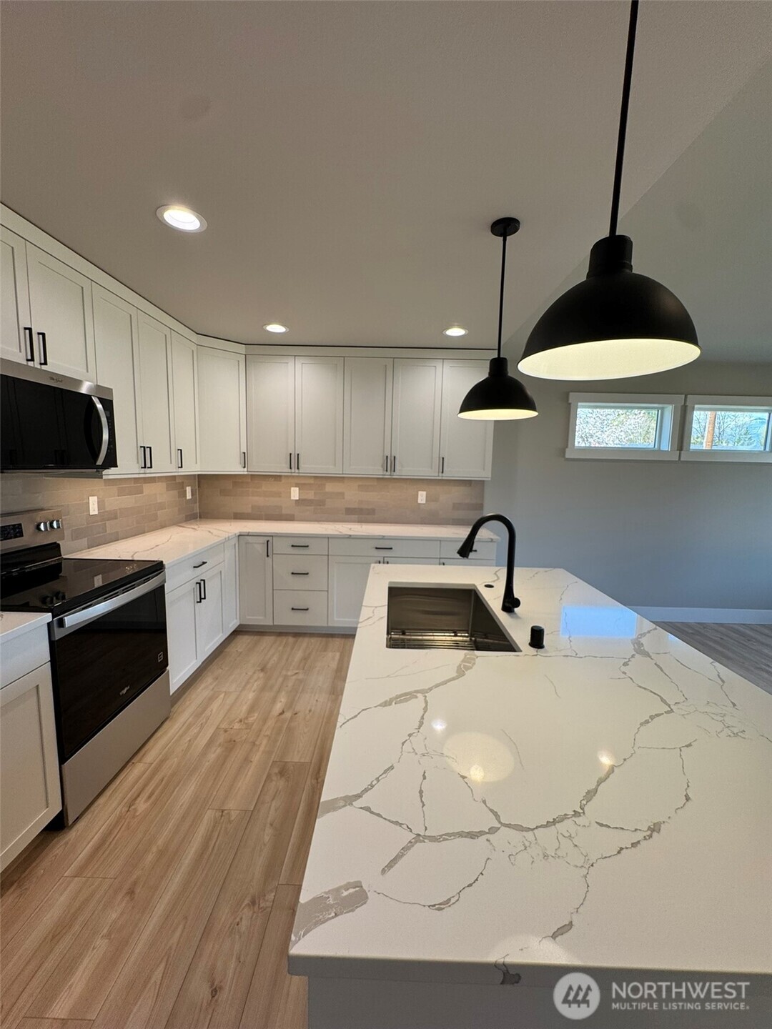 1172 Darrington Street , Darrington, WA 98241