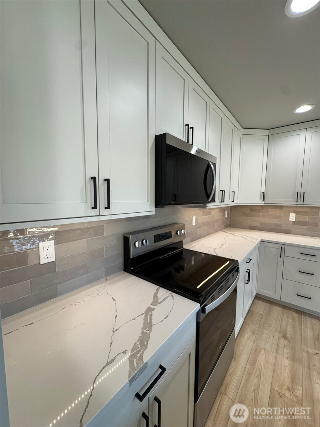 1172 Darrington Street , Darrington, WA 98241