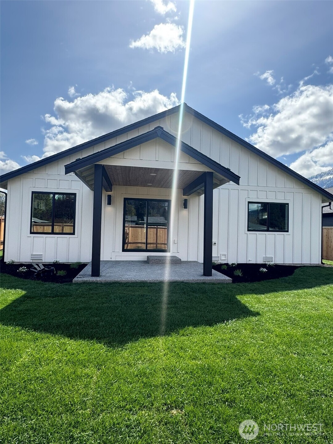 1170 Darrington Street , Darrington, WA 98241