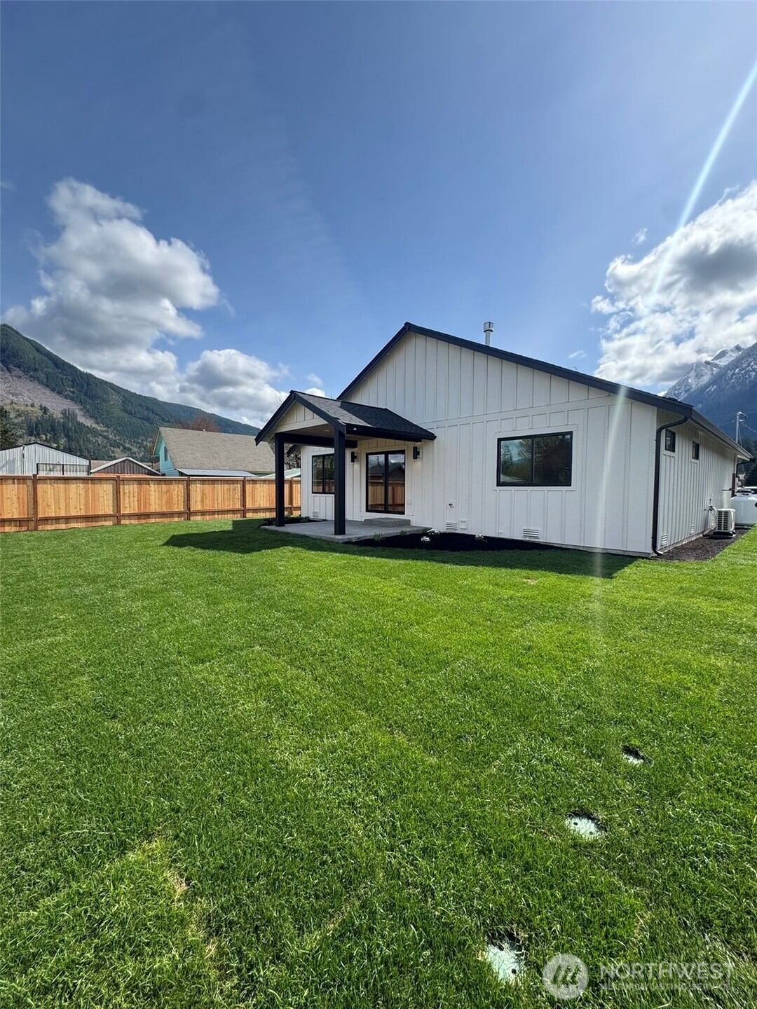 1170 Darrington Street , Darrington, WA 98241