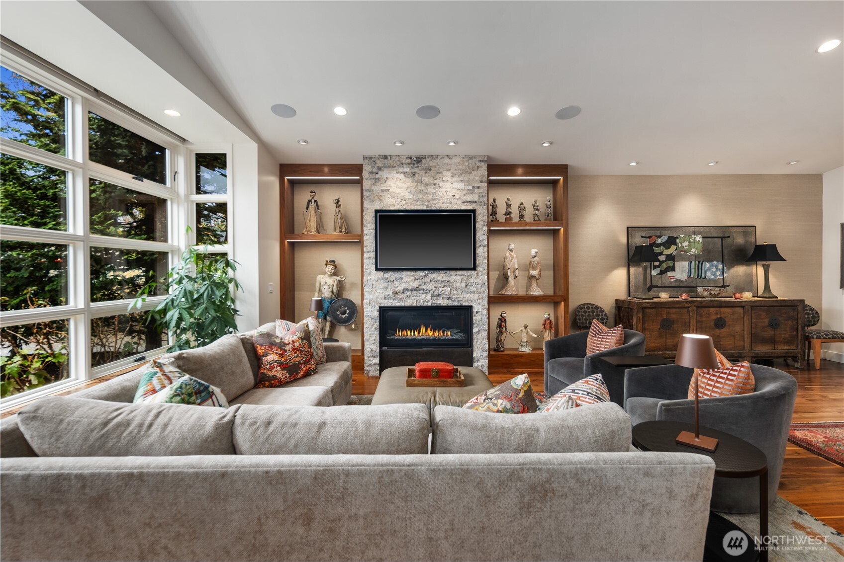 1437 Broadmoor Drive E, Seattle, WA 98112