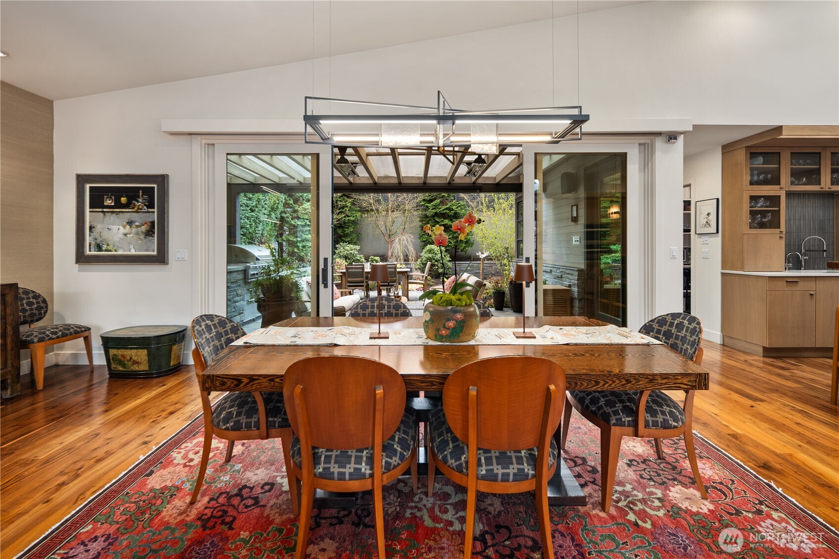 1437 Broadmoor Drive E, Seattle, WA 98112