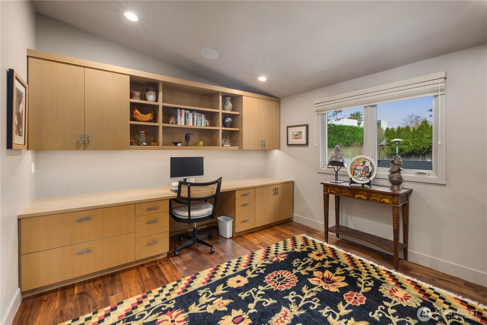 1437 Broadmoor Drive E, Seattle, WA 98112