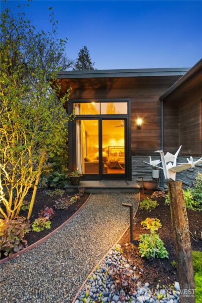 1437 Broadmoor Drive E, Seattle, WA 98112 - Photo 10