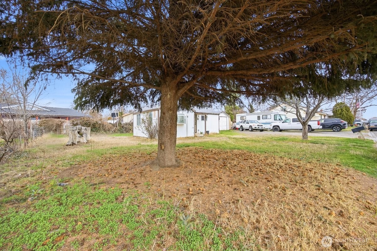 17 E 13th Ave , Kennewick, WA 99336
