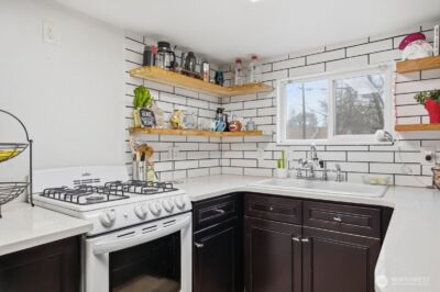 17 E 13th Ave , Kennewick, WA 99336 - Photo 8
