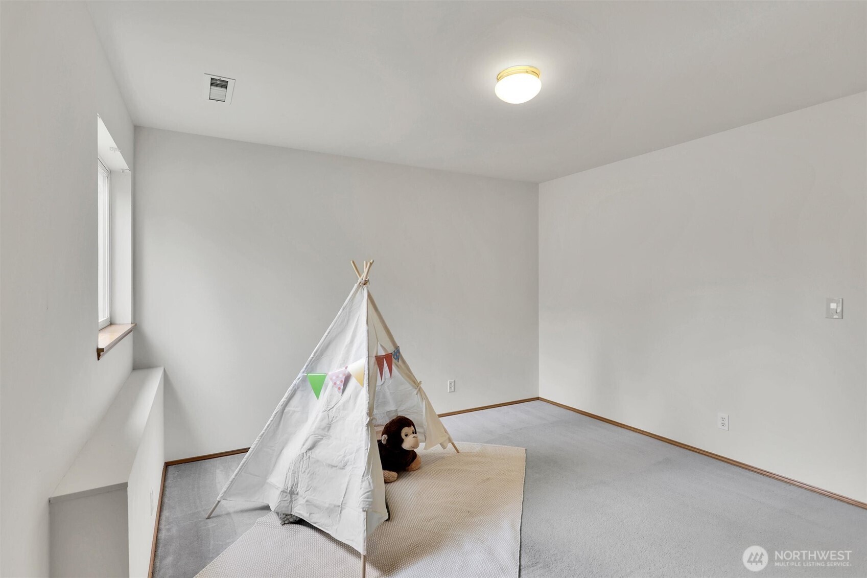 1613 Hoquiam Place NE, Renton, WA 98059