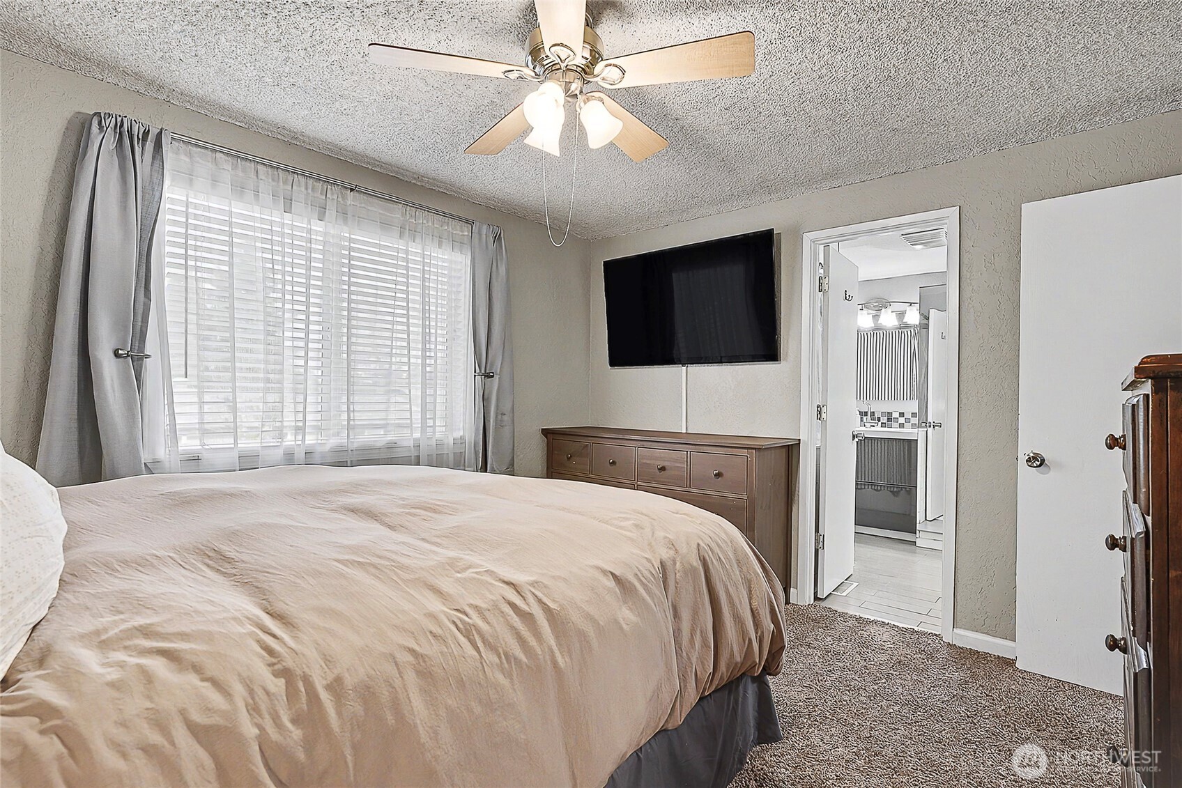 6003 Armour Loop SE, Olympia, WA 98513