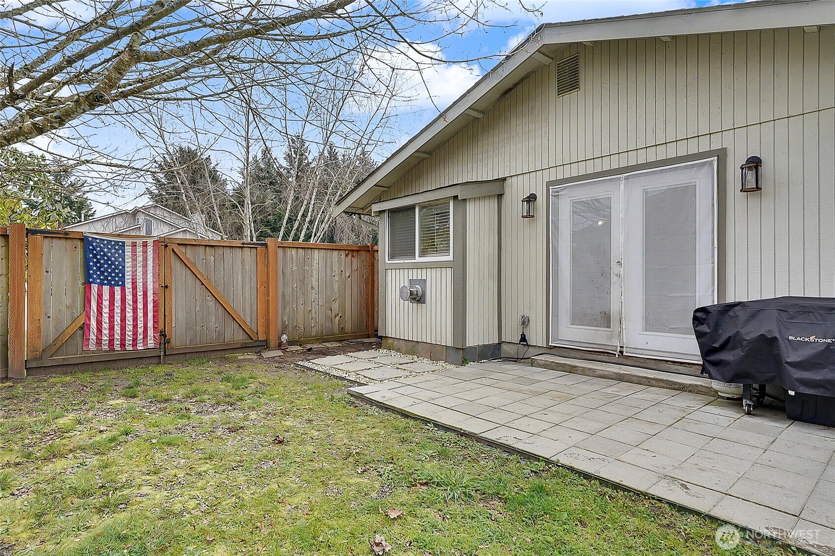 6003 Armour Loop SE, Olympia, WA 98513