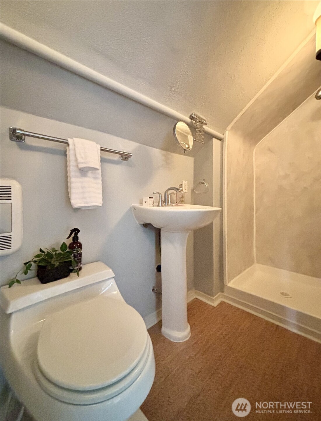 1109 E 31 Street , Tacoma, WA 98404