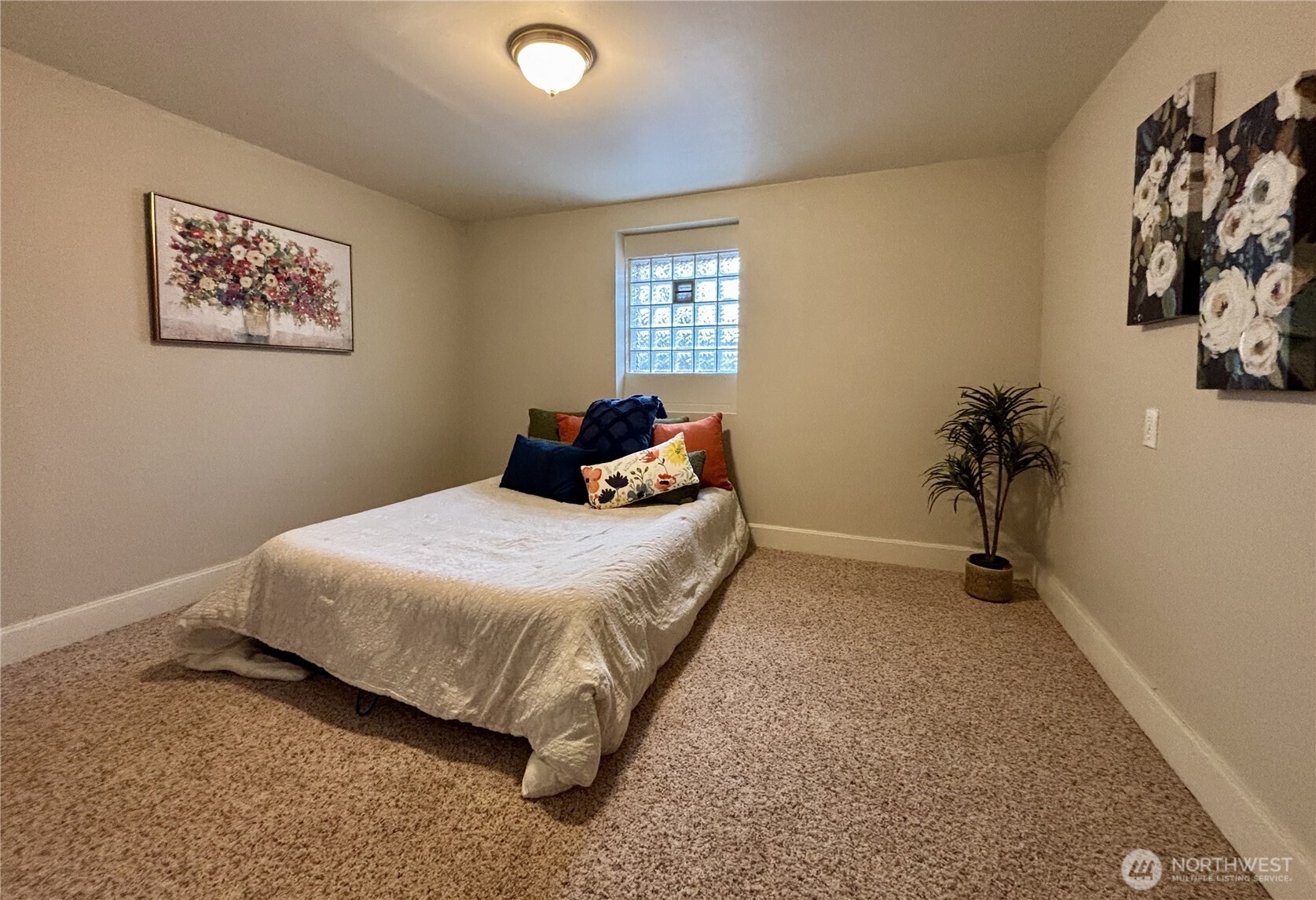 1109 E 31 Street , Tacoma, WA 98404