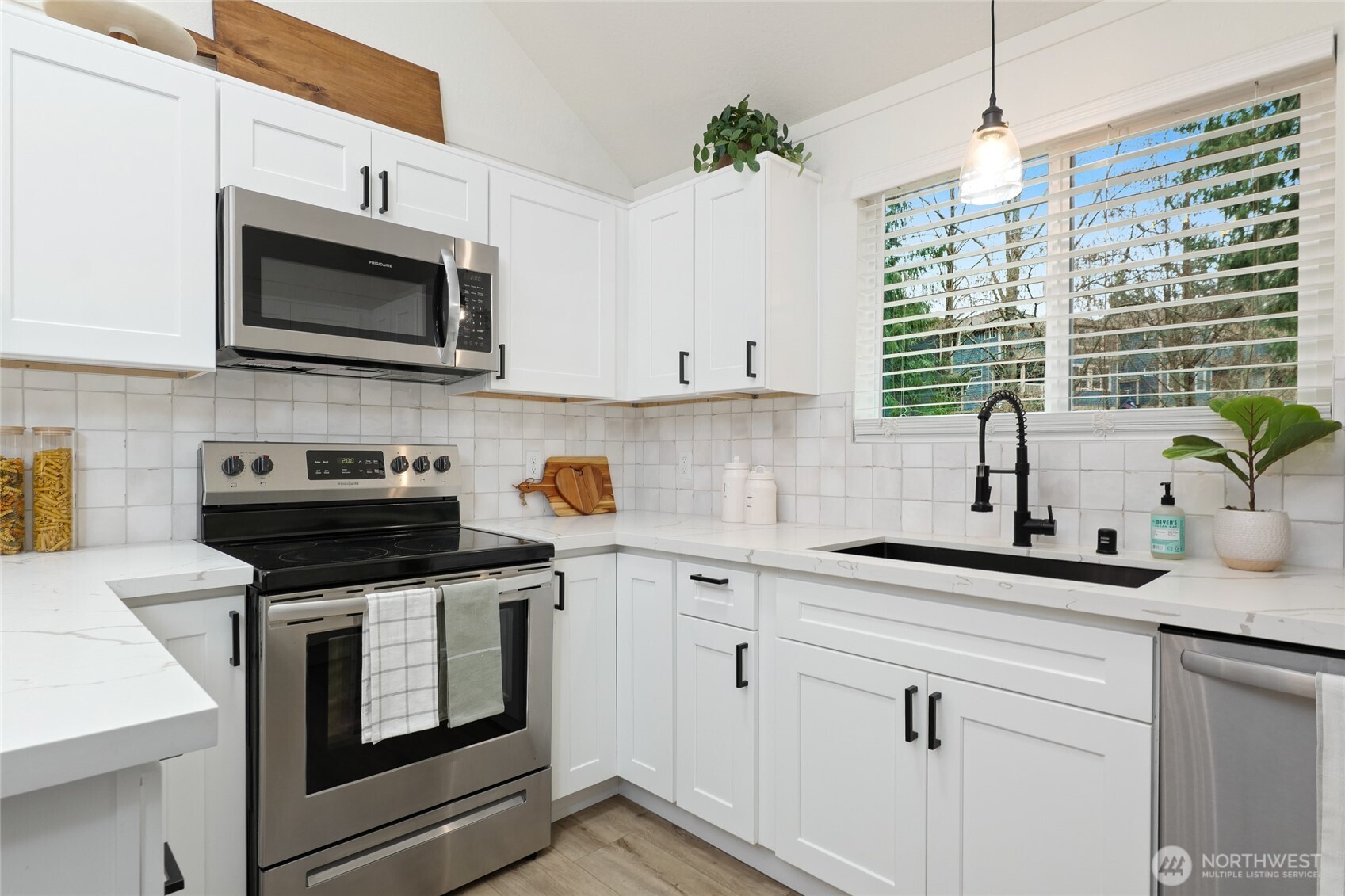 19922 3rd Drive SE, Bothell, WA 98012