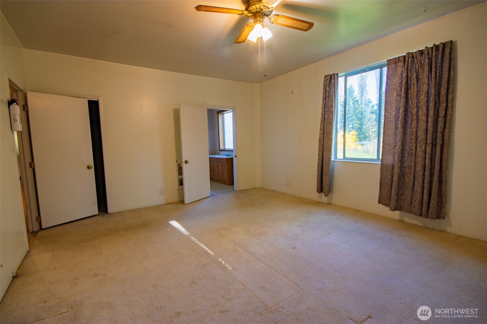 7 Hutton Road , Oroville, WA 98844