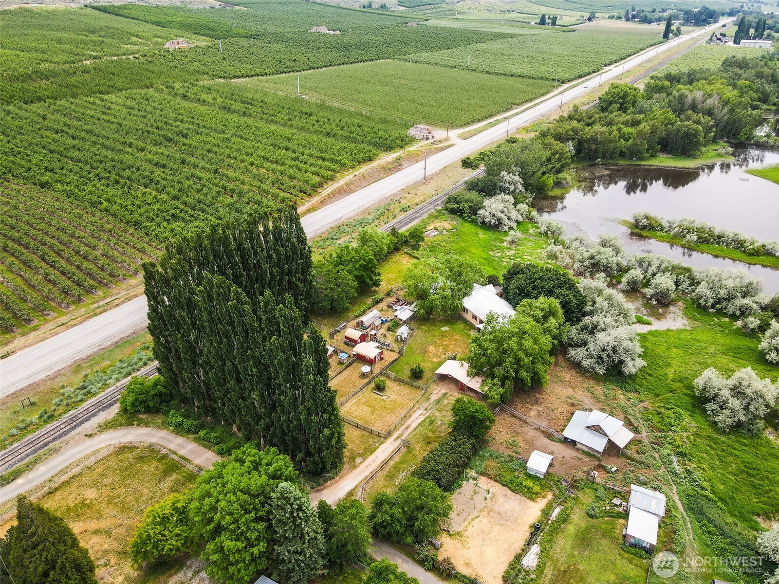 7 Hutton Road , Oroville, WA 98844