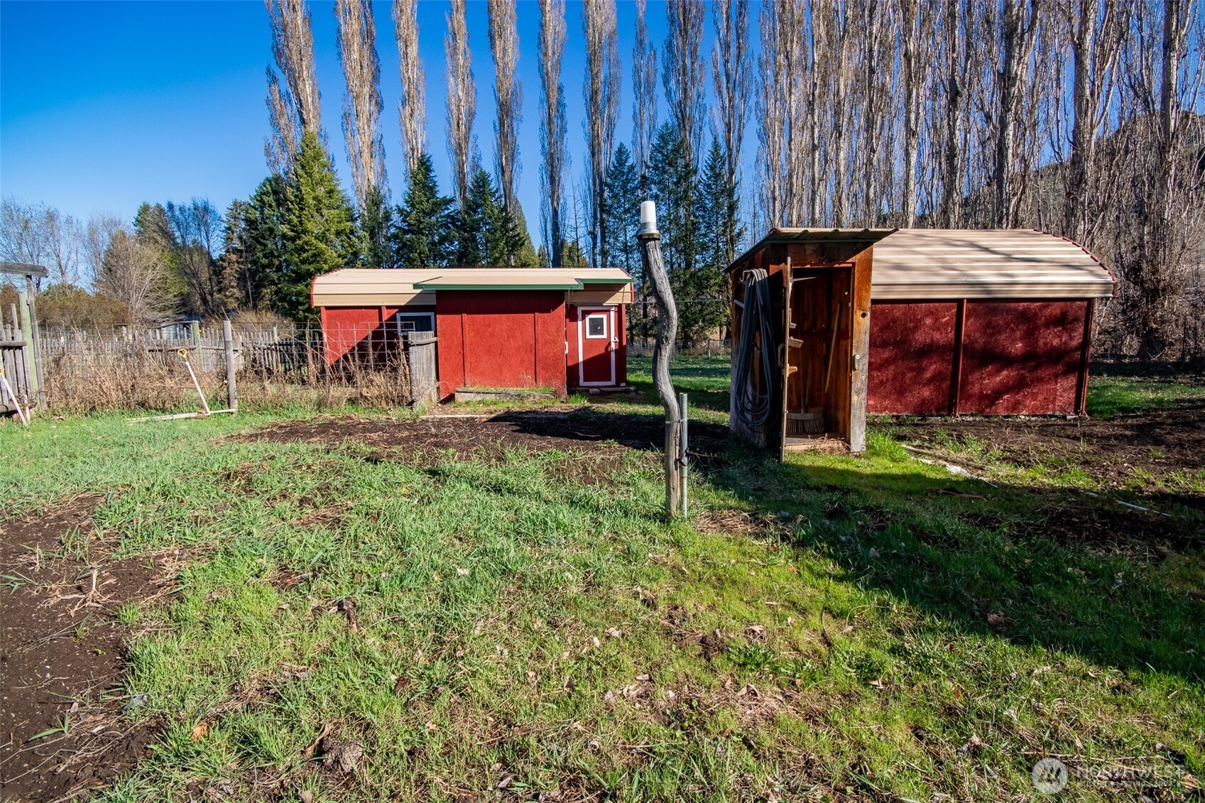 7 Hutton Road , Oroville, WA 98844